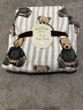 Plush Throw Blanket - Cream with Brown Teddy Bears